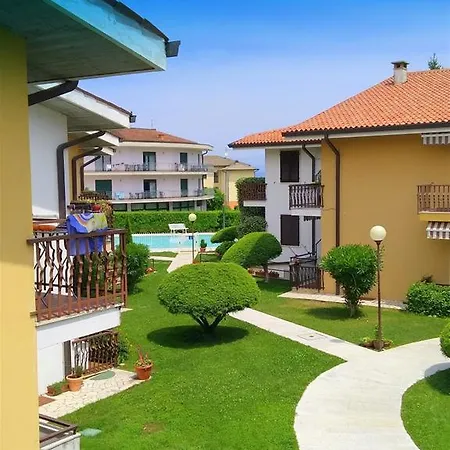 Elena Oasis Apartment *